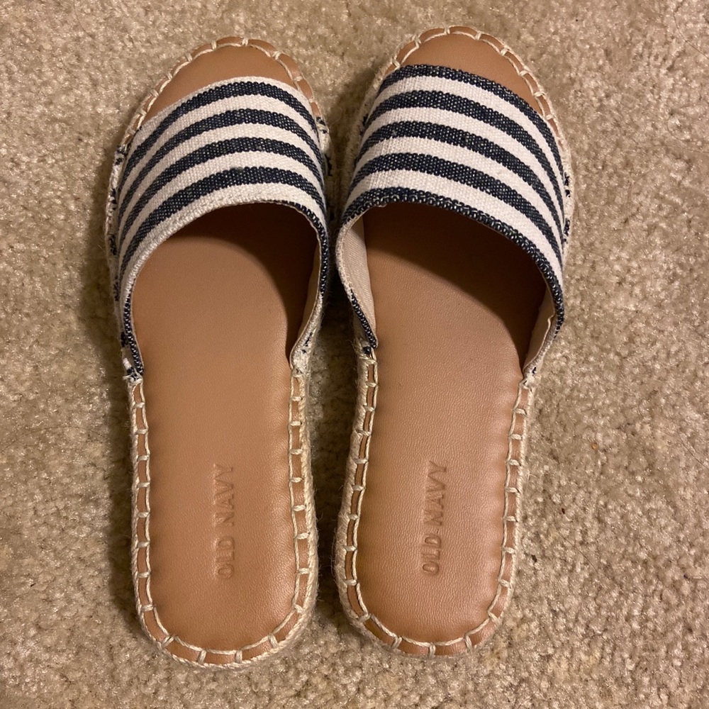 Sandals for old navy ❤️